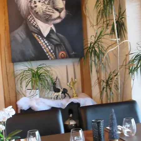 Restaurant N 4